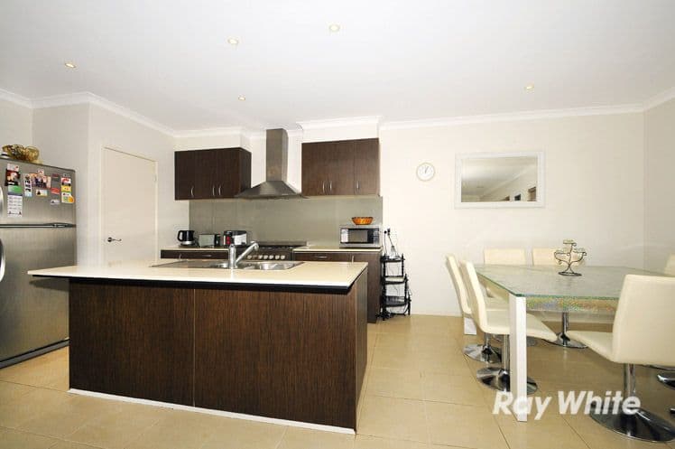 21 Autumn Fields Drive, Cranbourne North VIC 3977, Cranbourne North - Thumbnail 4