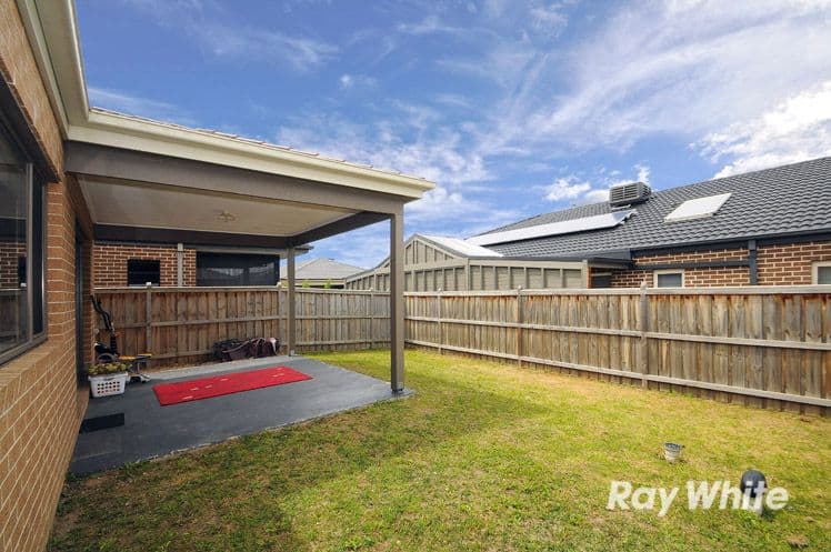 21 Autumn Fields Drive, Cranbourne North VIC 3977, Cranbourne North - Thumbnail 7