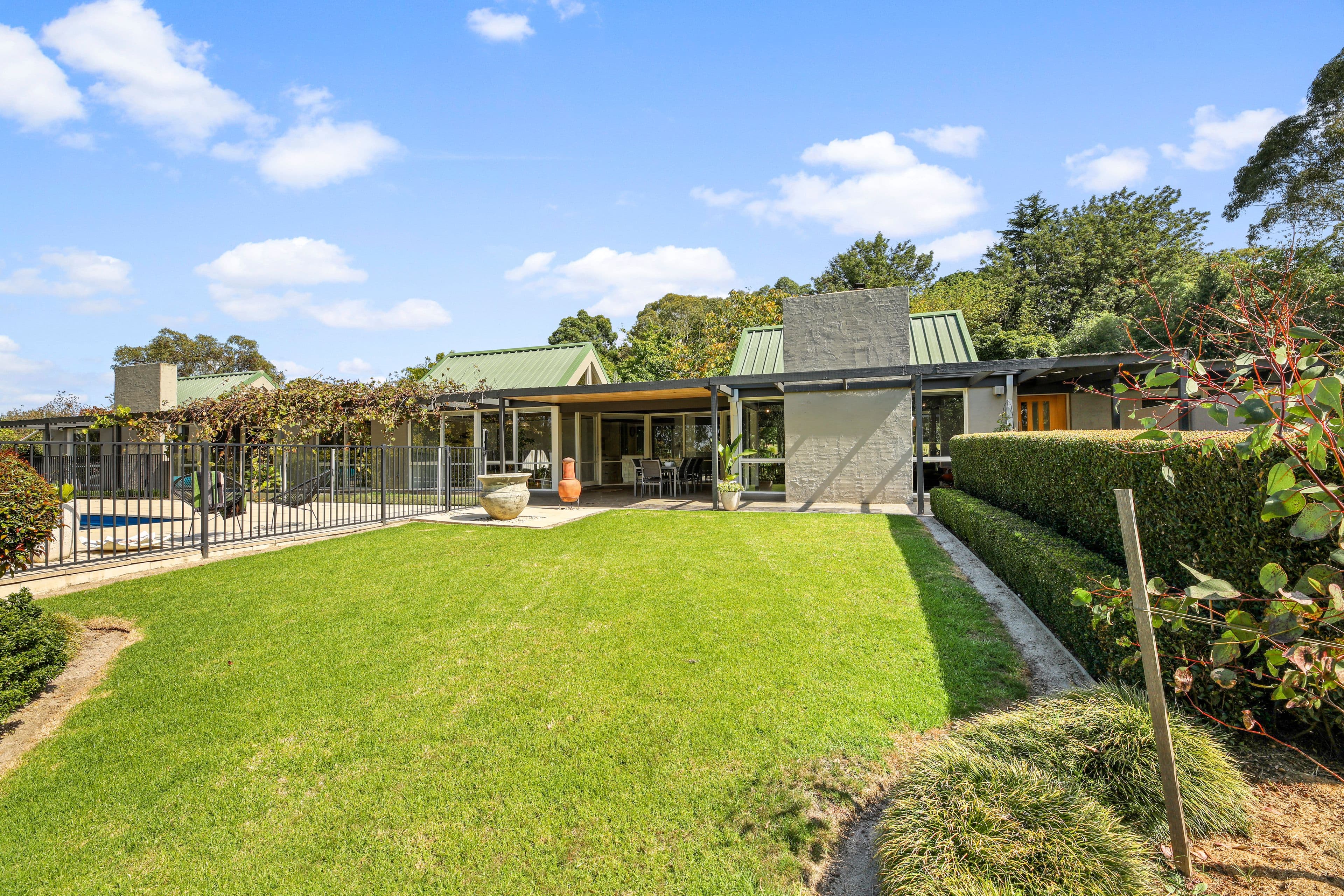 13 Sherwood Court, Drouin VIC 3818, Drouin - Thumbnail 2