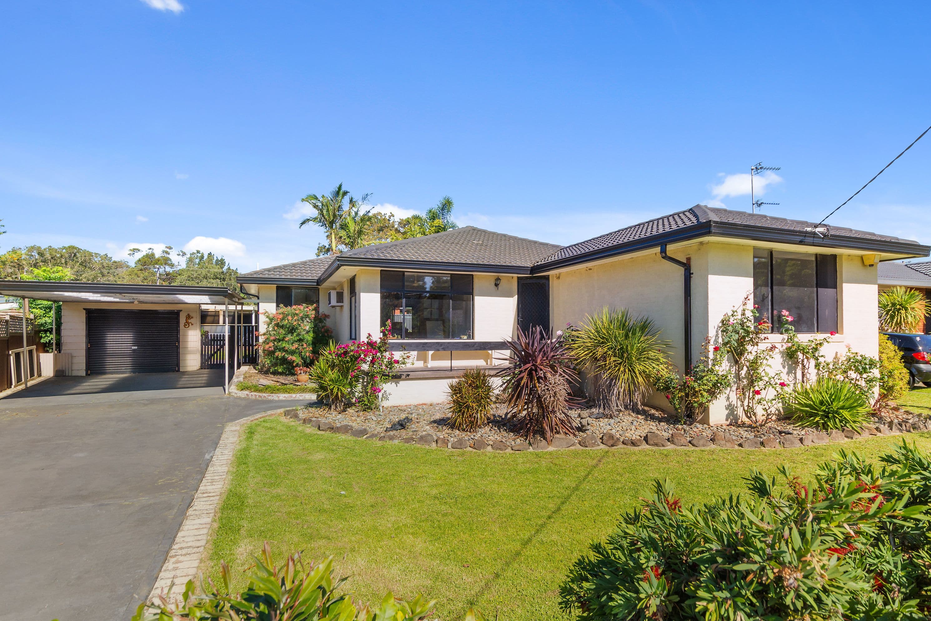 21 Brown Avenue, Dapto NSW 2530, Dapto - Image 1