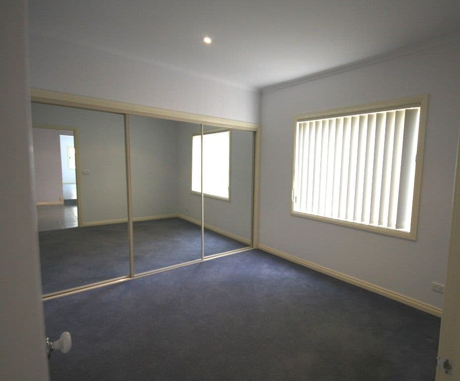 5 Ruth Street, ST ALBANS VIC 3021, St Albans - Thumbnail 4