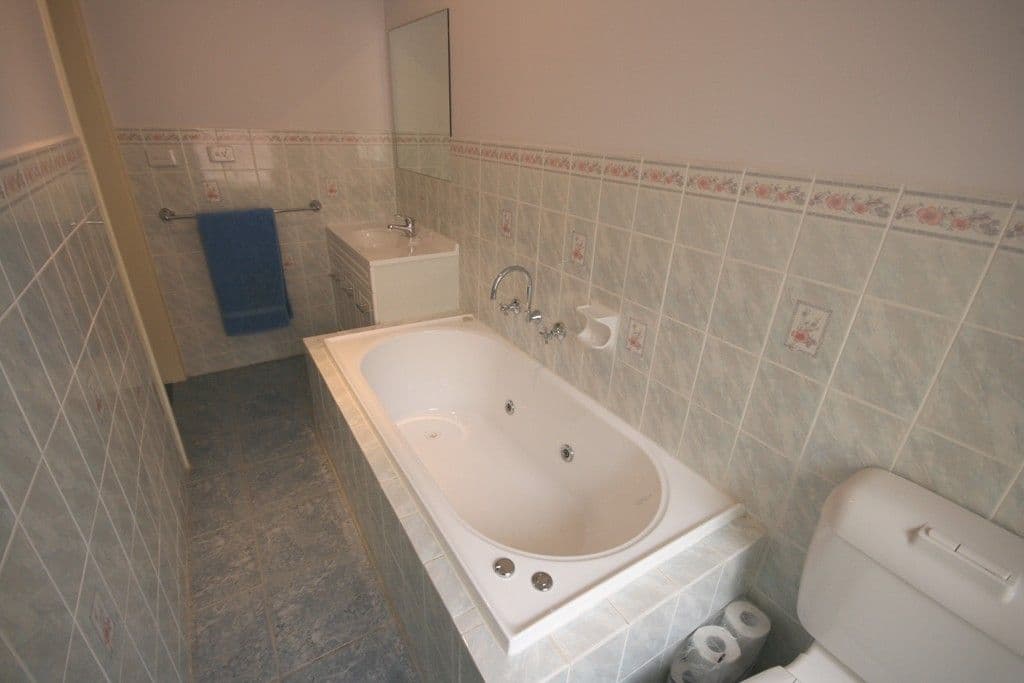 5 Ruth Street, ST ALBANS VIC 3021, St Albans - Thumbnail 6