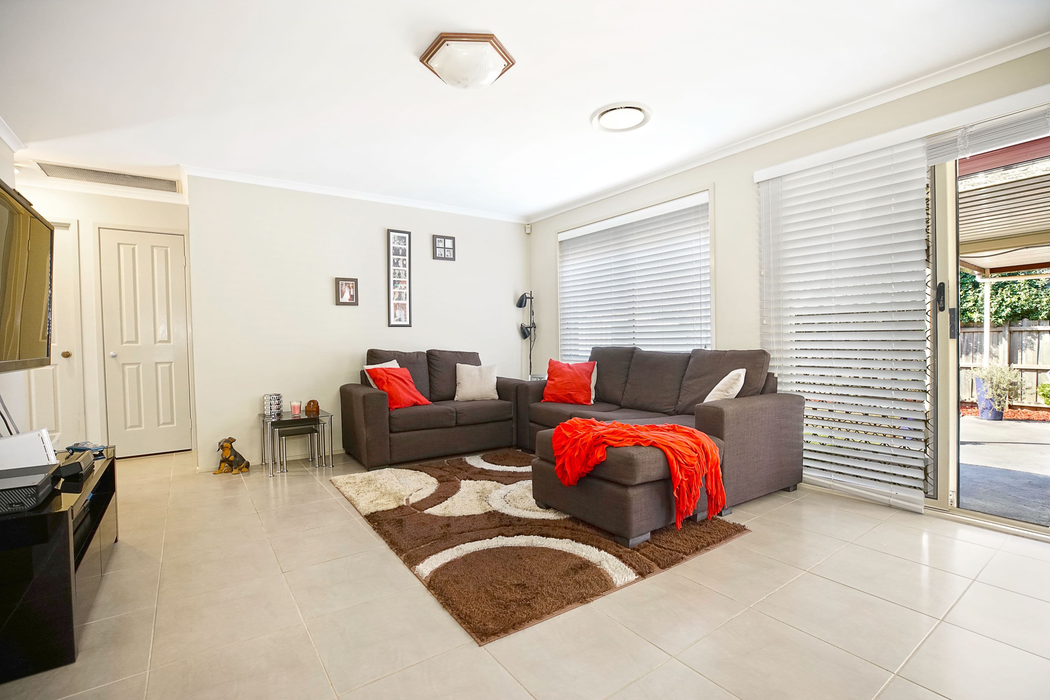 3 The Lakes Drive, Glenmore Park - Thumbnail 8