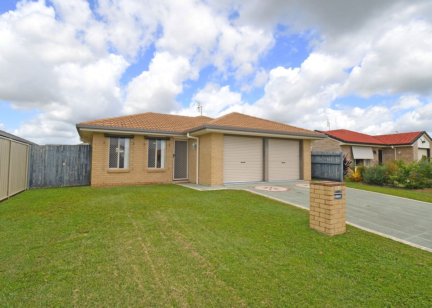 7 Dory Drive, Point Vernon QLD 4655, Point Vernon - Image 1