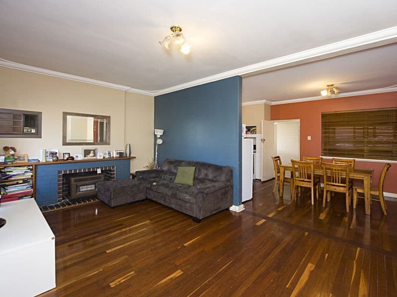 90 Raleigh Street, CARLISLE WA 6101, Carlisle - Thumbnail 2