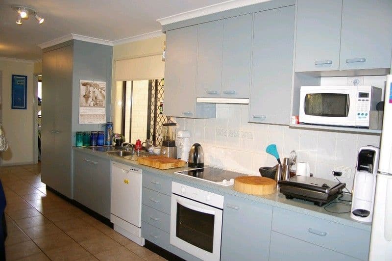 4 Delvene Court, DECEPTION BAY QLD 4508, Deception Bay - Thumbnail 4