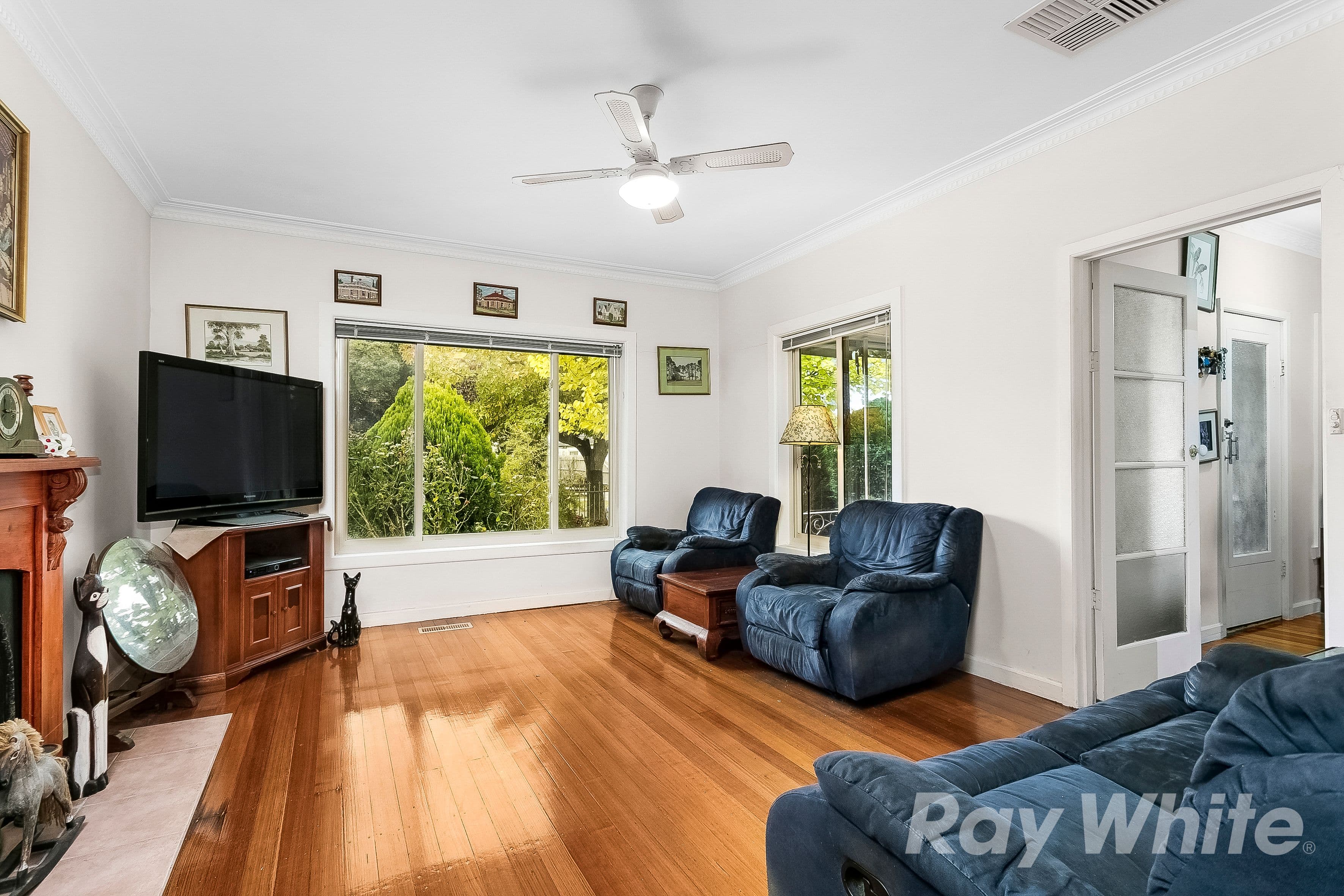 18 Malcolm Court, Mount Waverley VIC 3149, Mount Waverley - Thumbnail 2