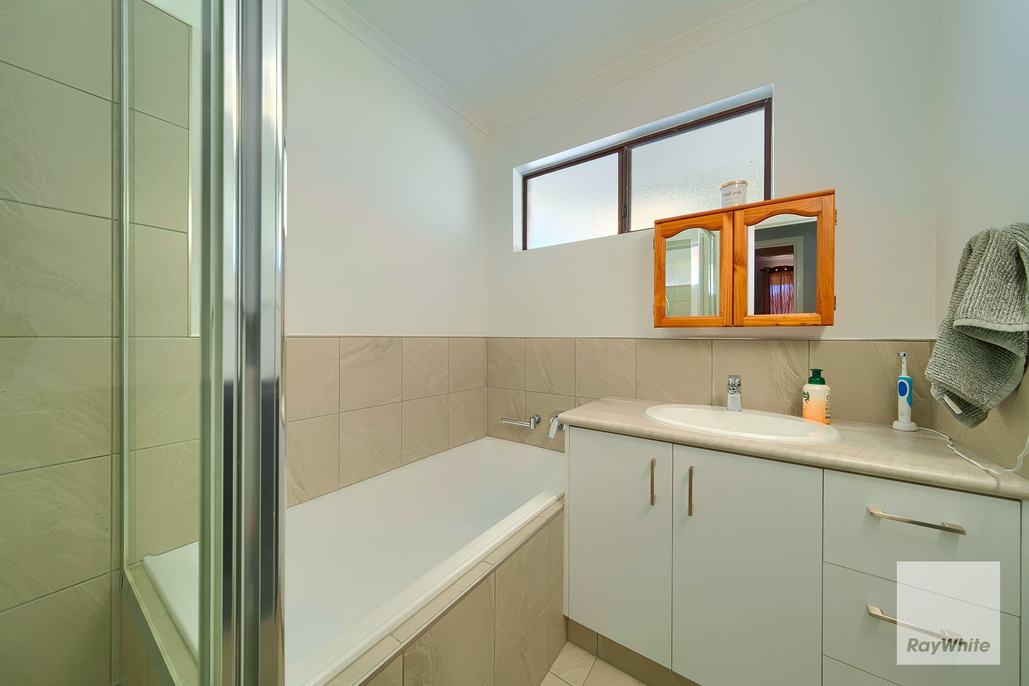 8 Sierra Crescent, Orana WA 6330, Orana - Thumbnail 7