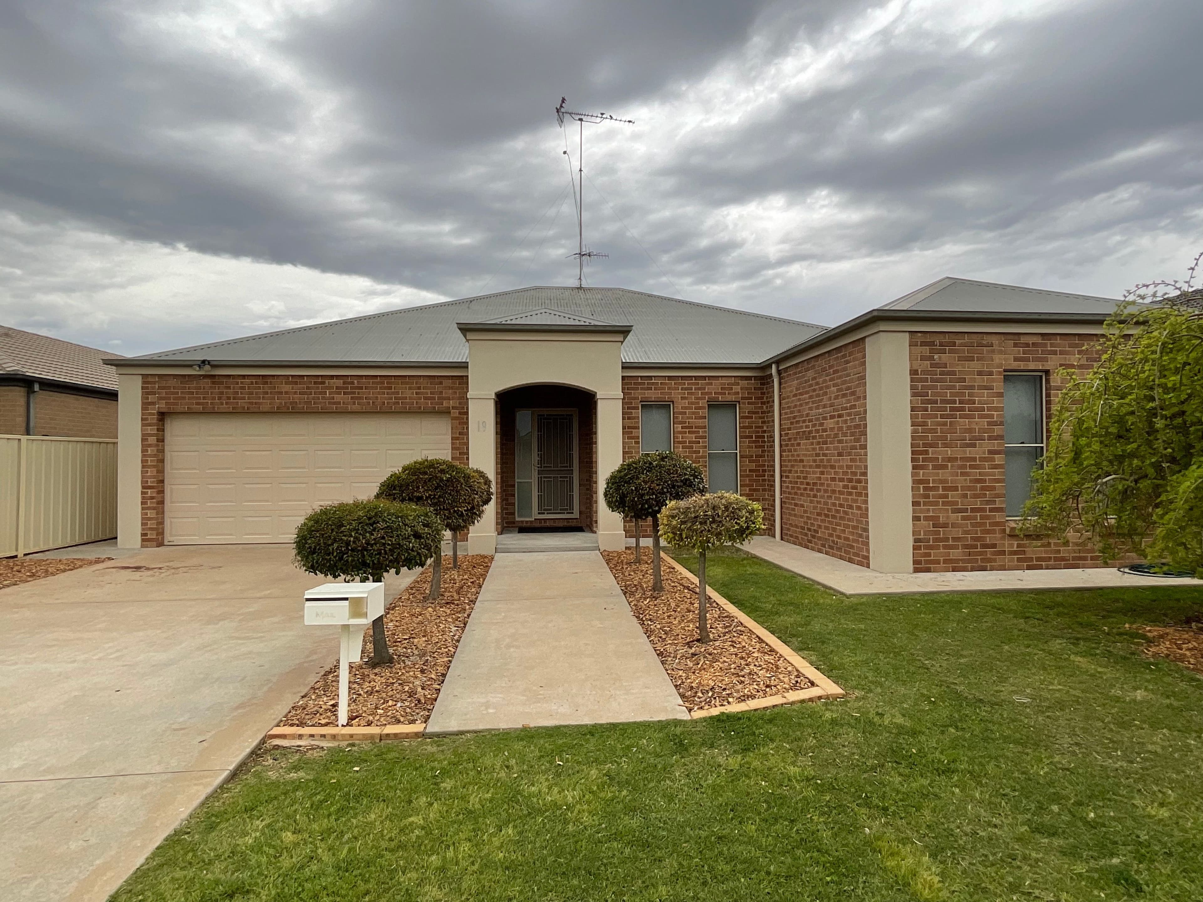 19 Hillam Drive, Griffith NSW 2680, Griffith - Image 1