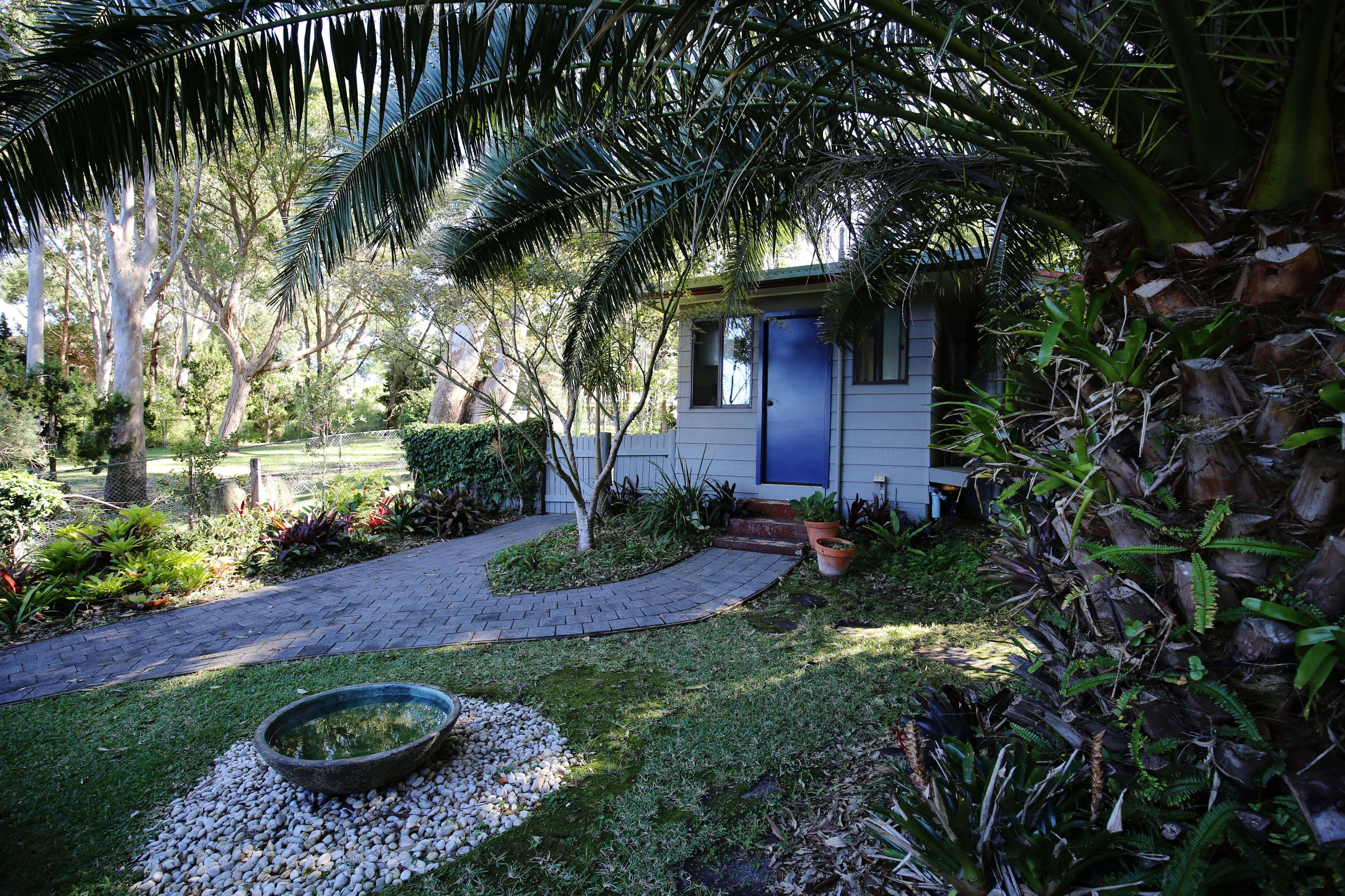 184 Cove Boulevard, North Arm Cove - Thumbnail 5