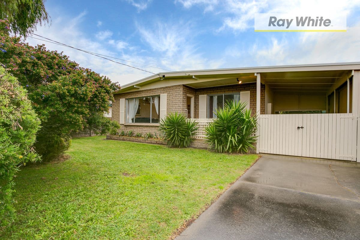 8 Ronlyn Street, Capel Sound VIC 3940, Capel Sound - Image 1
