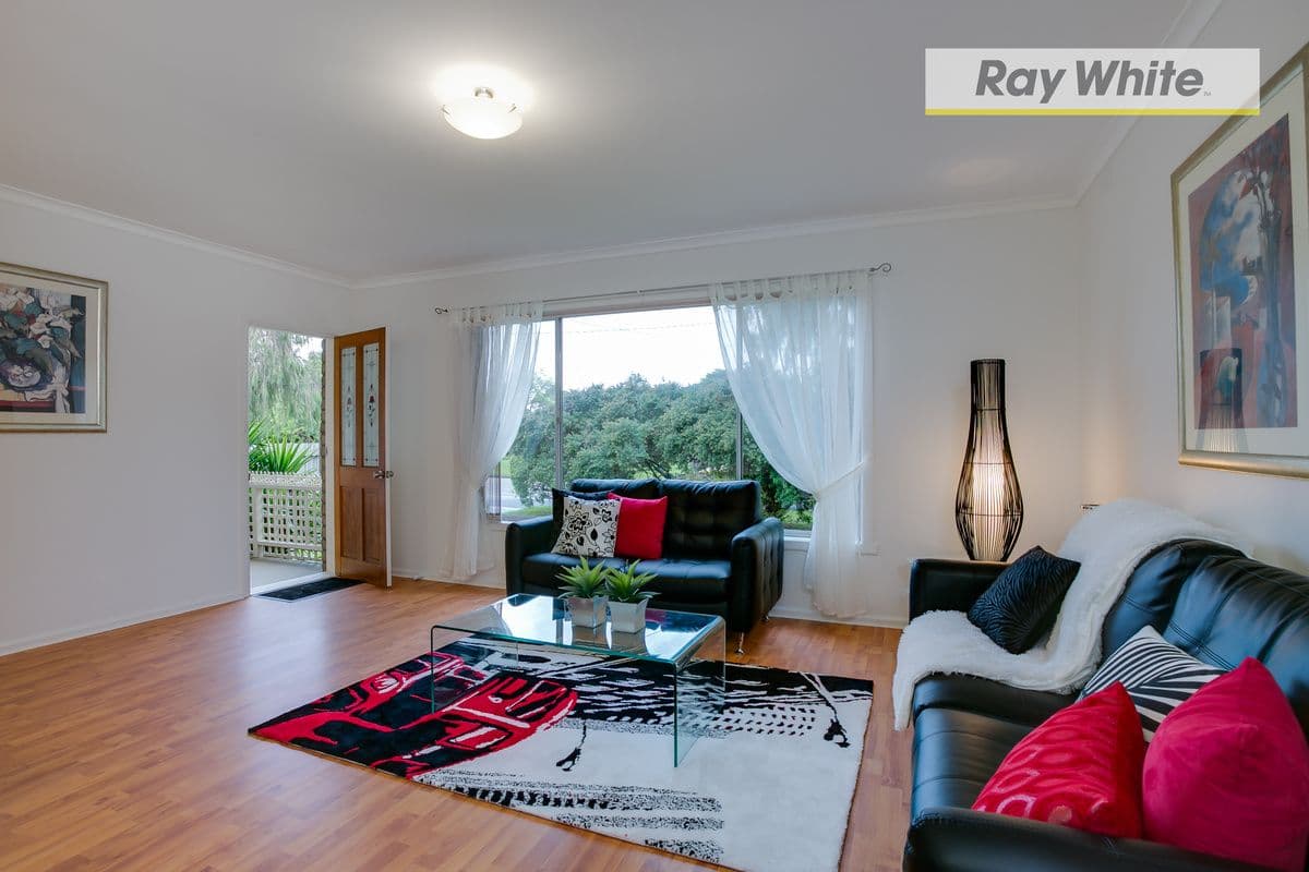 8 Ronlyn Street, Capel Sound VIC 3940, Capel Sound - Thumbnail 3