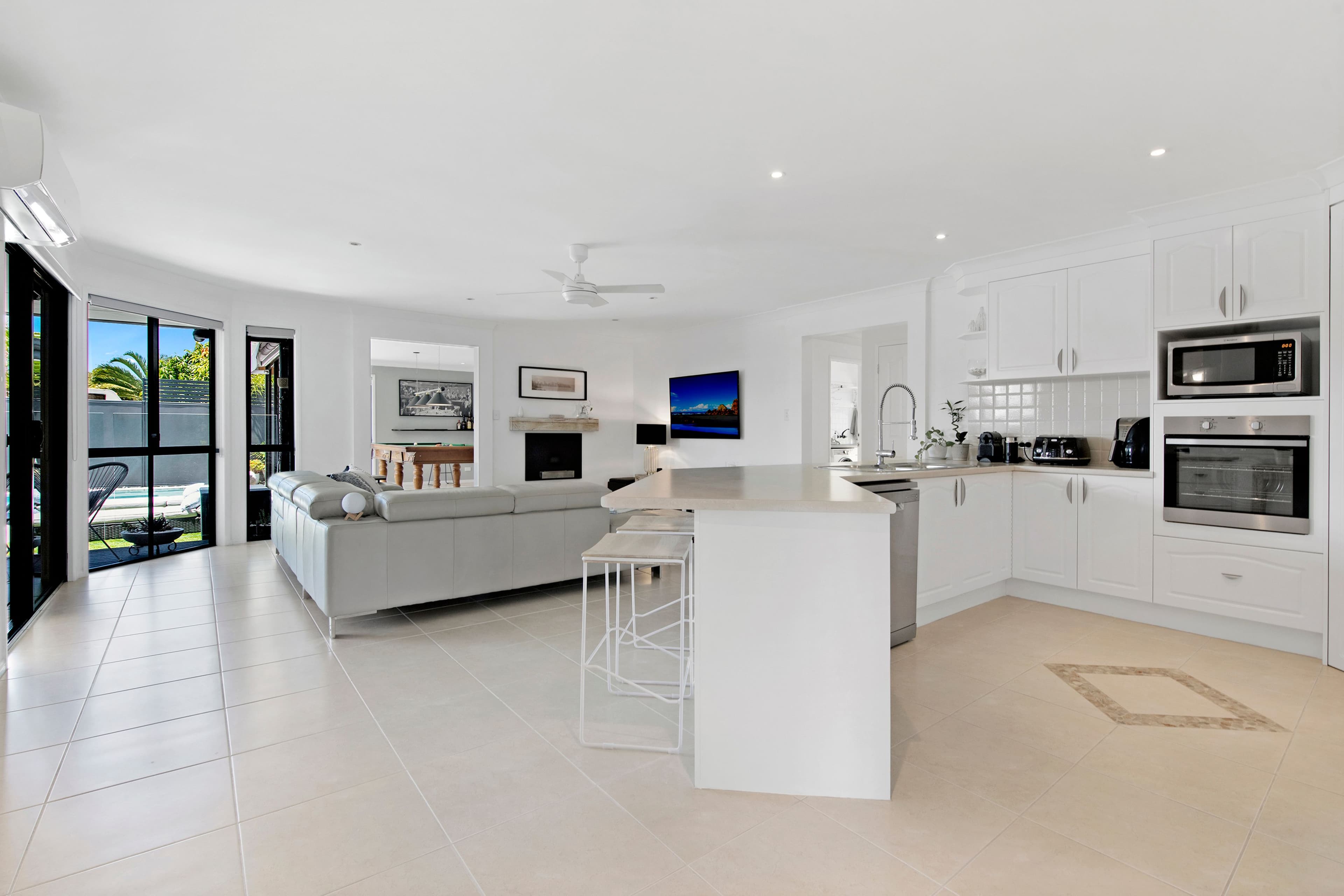 18 Breakwater Road, Robina QLD 4226, Robina - Thumbnail 2