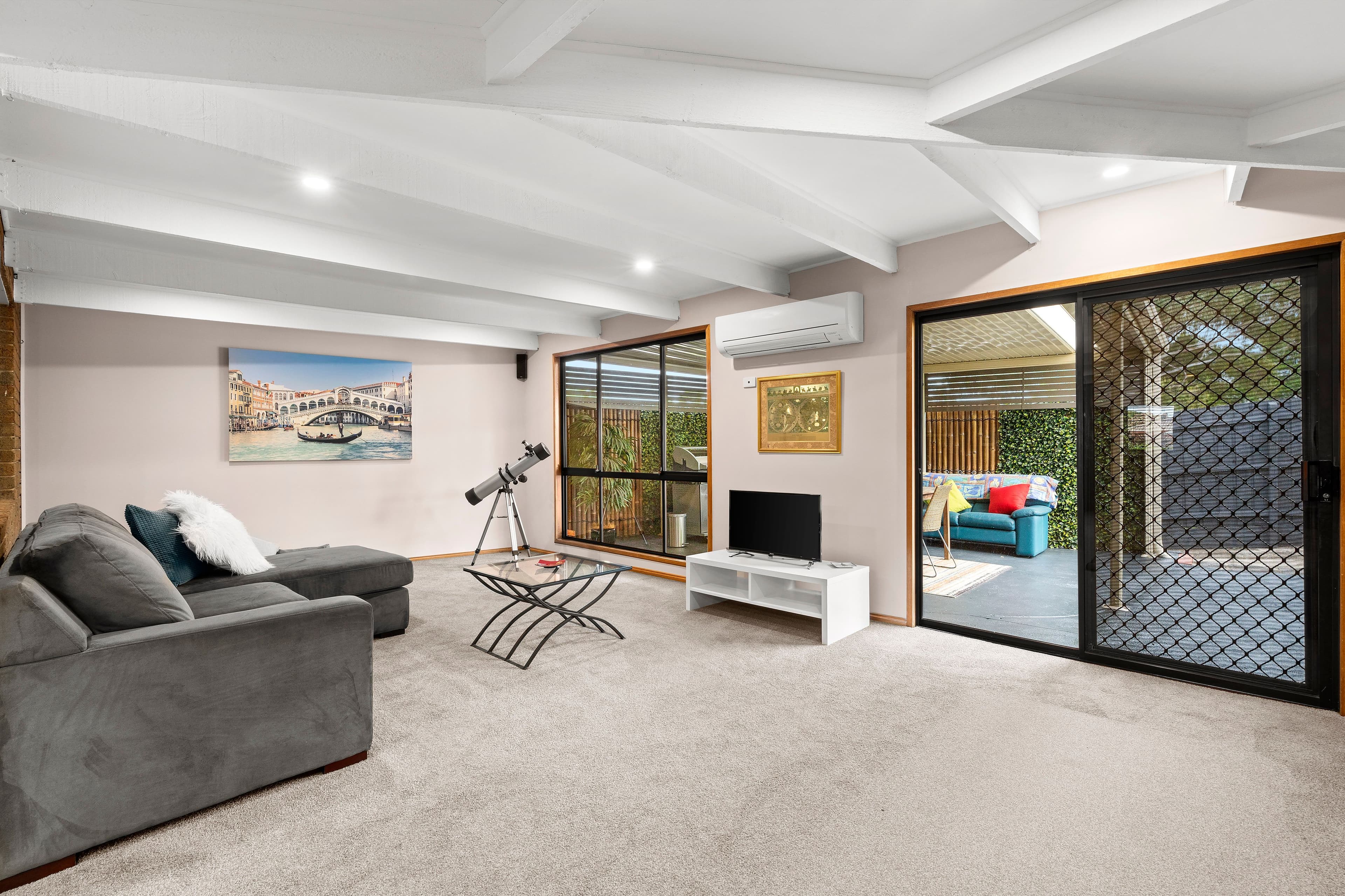1 Clayton Court, Mill Park VIC 3082, Mill Park - Thumbnail 3