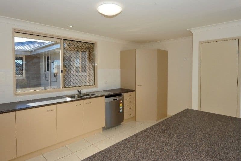 9 Krefter Crescent, HIGHFIELDS QLD 4352, Highfields - Thumbnail 2