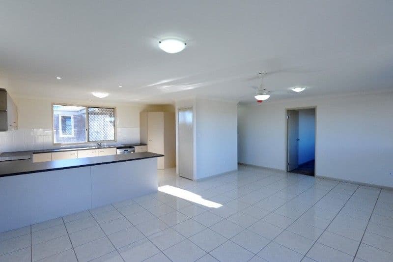 9 Krefter Crescent, HIGHFIELDS QLD 4352, Highfields - Thumbnail 8