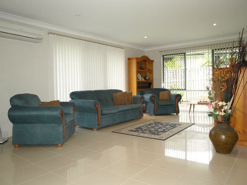 16 Birch Close, HEATHWOOD QLD 4110, Heathwood - Thumbnail 2