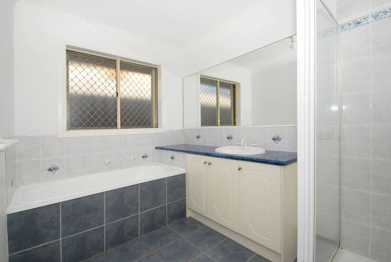 8 Grove Court, CARRUM DOWNS VIC 3201, Carrum Downs - Thumbnail 4