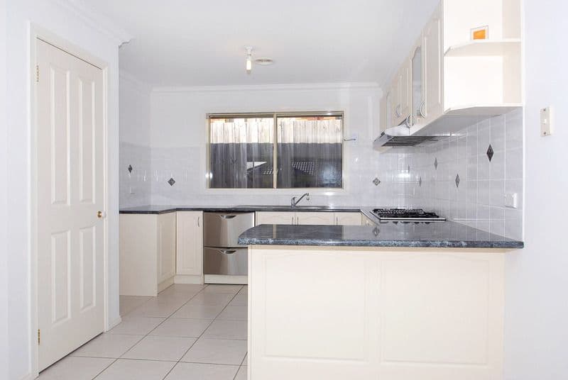 8 Grove Court, CARRUM DOWNS VIC 3201, Carrum Downs - Thumbnail 8
