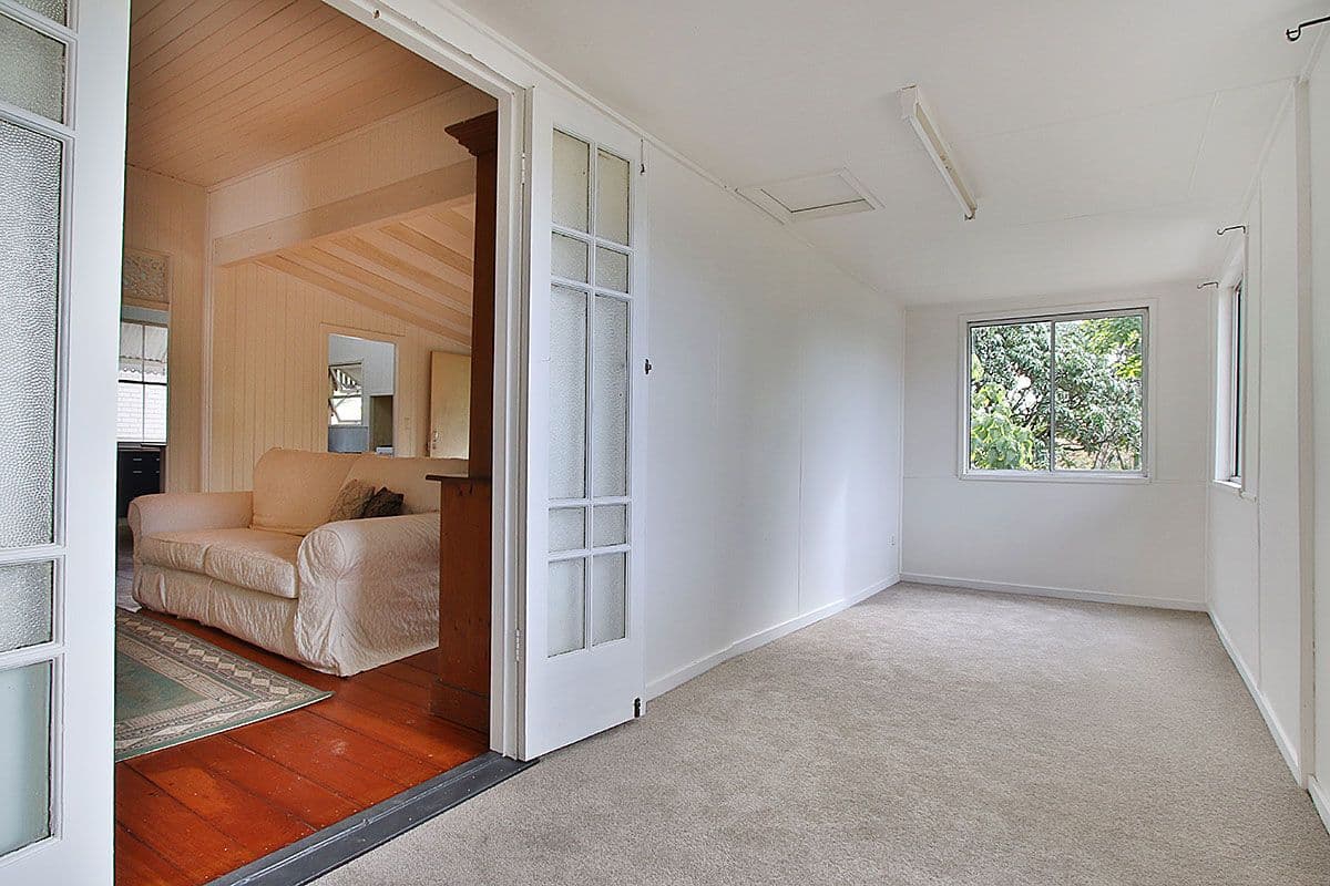 12 Blackstone Road, Newtown QLD 4305, Newtown - Thumbnail 4