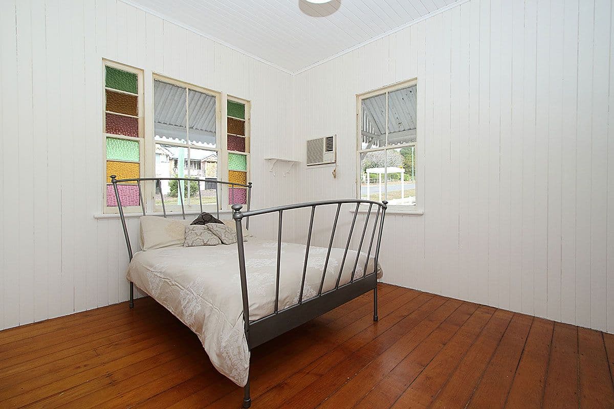 12 Blackstone Road, Newtown QLD 4305, Newtown - Thumbnail 5
