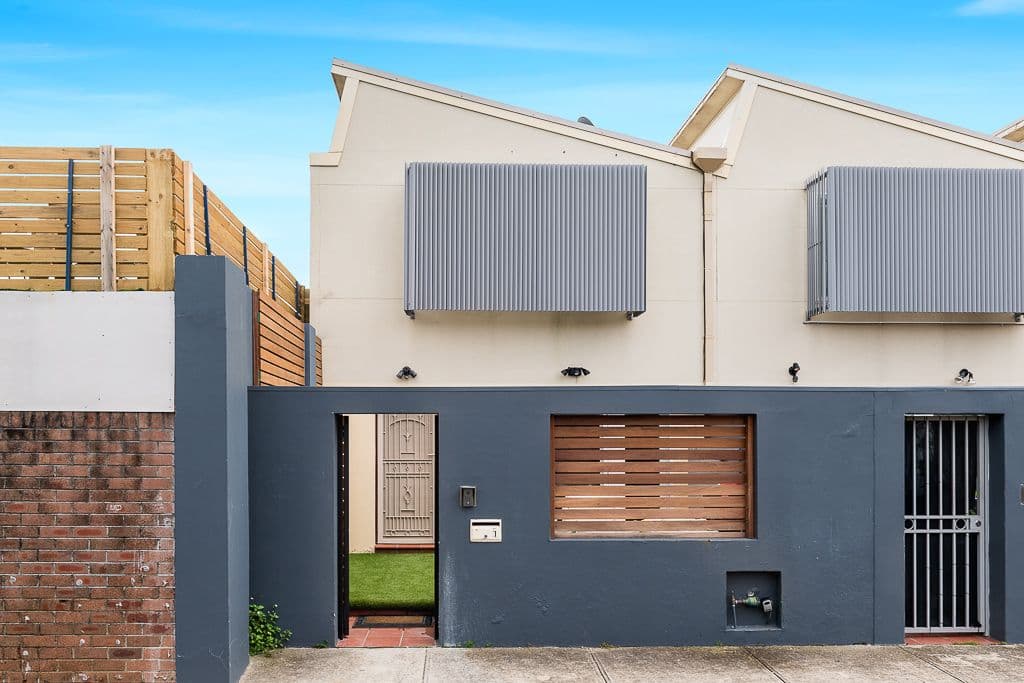 12 Hope Street, West Footscray - Image 1