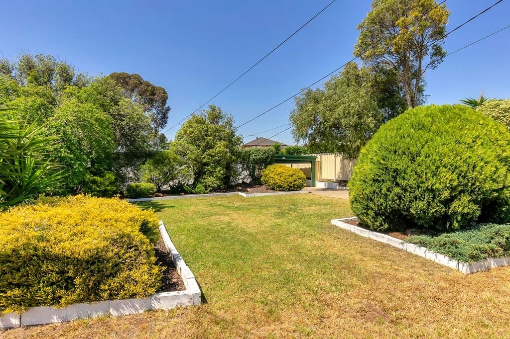 4 Lockhart Court, Hoppers Crossing VIC 3029, Hoppers Crossing - Thumbnail 4