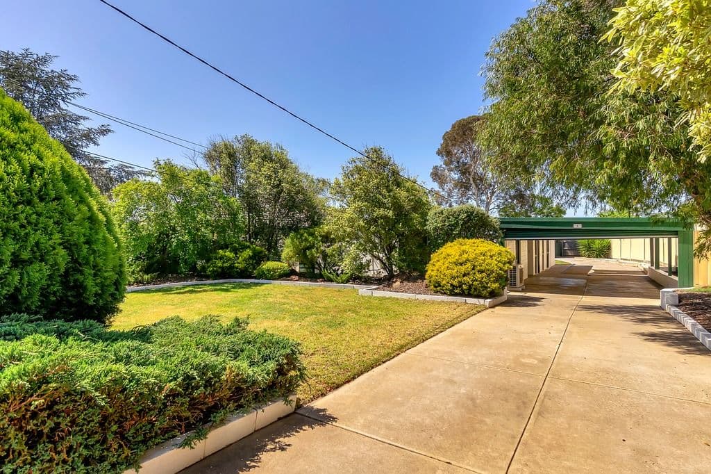 4 Lockhart Court, Hoppers Crossing VIC 3029, Hoppers Crossing - Thumbnail 5