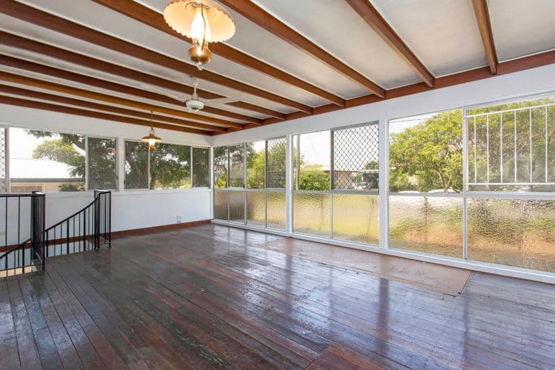 19 Wemvern Street, Upper Mount Gravatt QLD 4122, Upper Mount Gravatt - Thumbnail 2