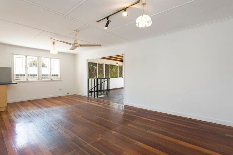 19 Wemvern Street, Upper Mount Gravatt QLD 4122, Upper Mount Gravatt - Thumbnail 3