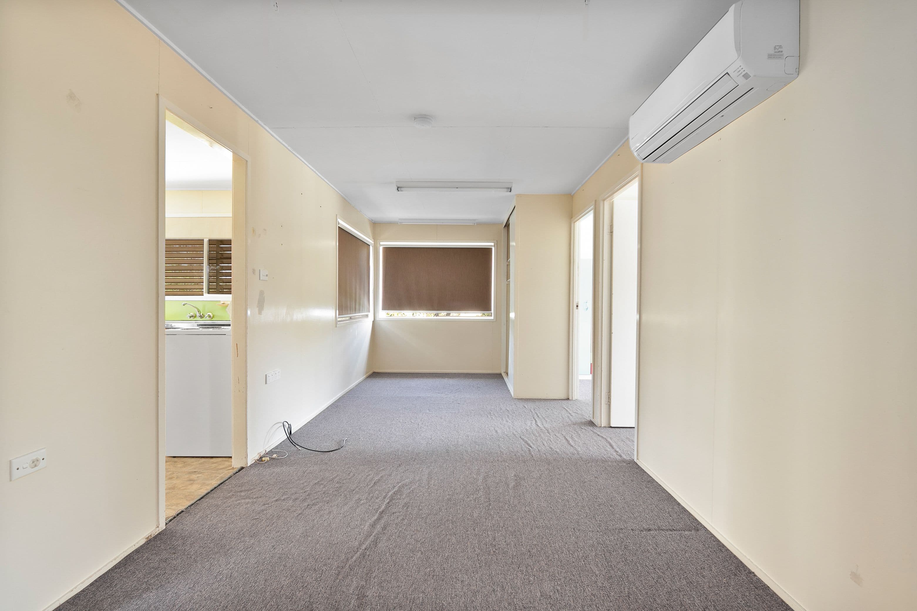 18 Martin Place, Emerald QLD 4720, Emerald - Thumbnail 7