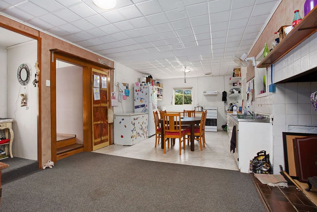 28 Holden Street, Camperdown VIC 3260, Camperdown - Thumbnail 4