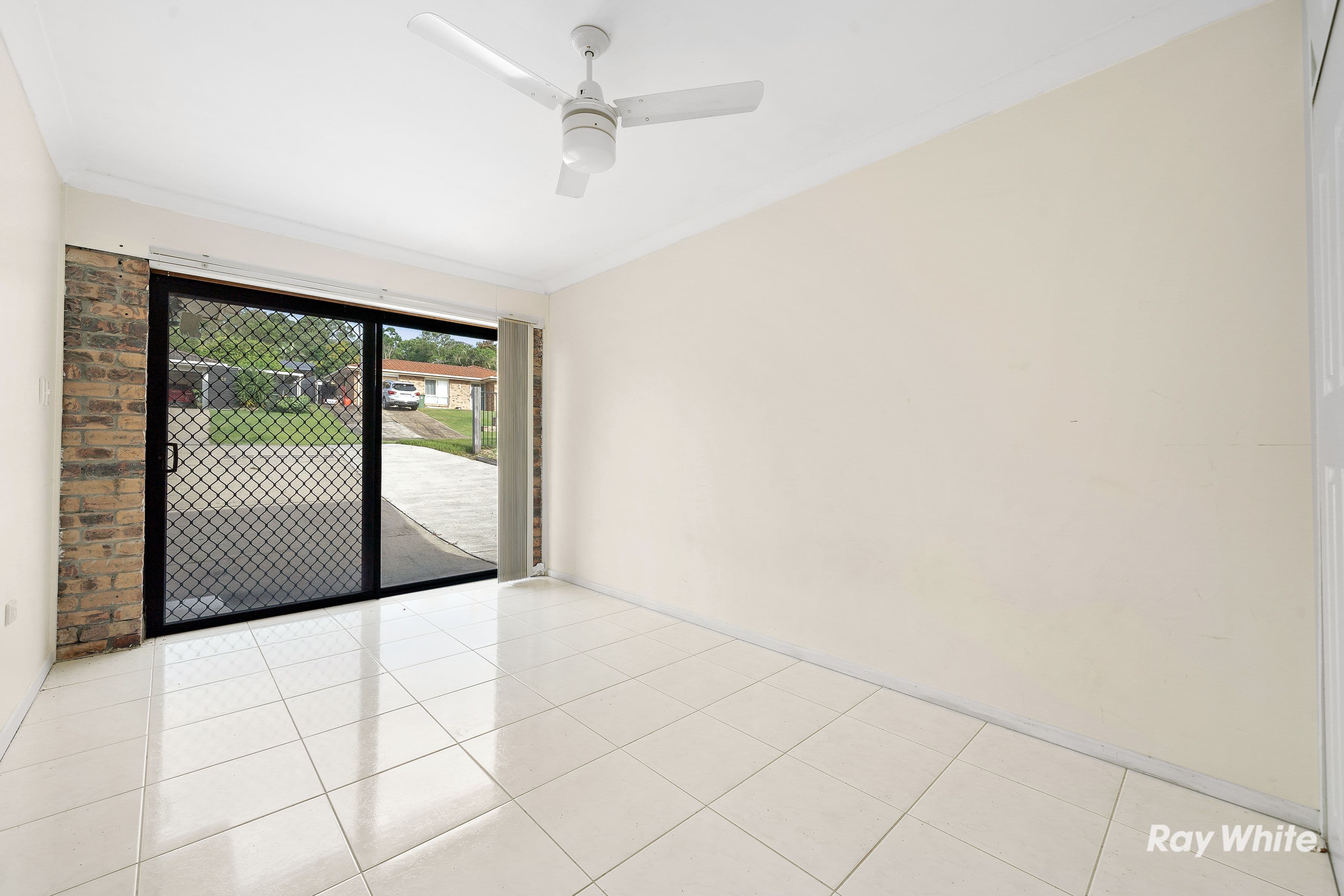 30 Stoten Street, Eagleby QLD 4207, Eagleby - Thumbnail 5