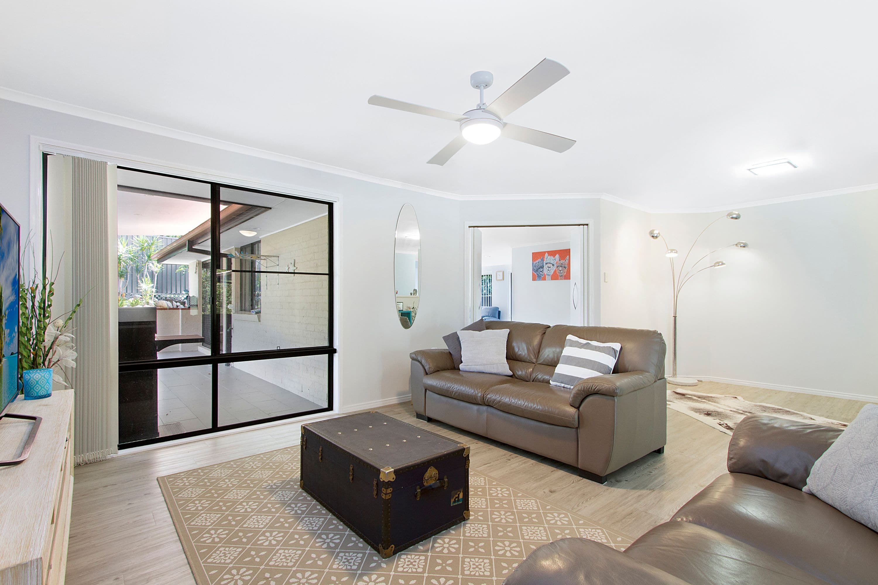 38 Larwood Place, Ferny Hills QLD 4055, Ferny Hills - Thumbnail 2