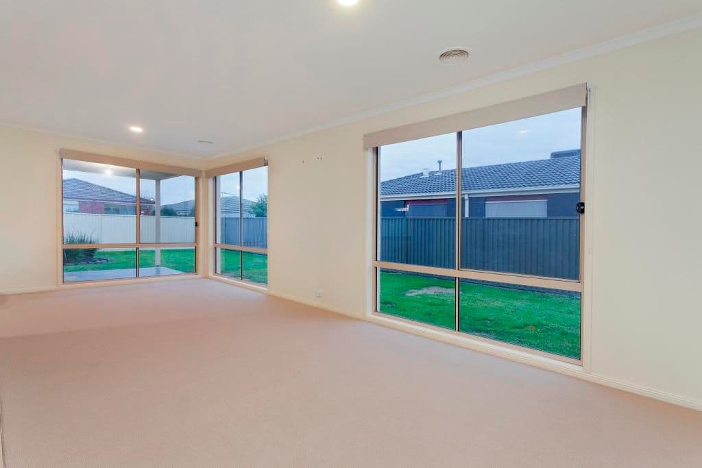 35 Arlington Way, Point Cook VIC 3030, Point Cook - Thumbnail 5