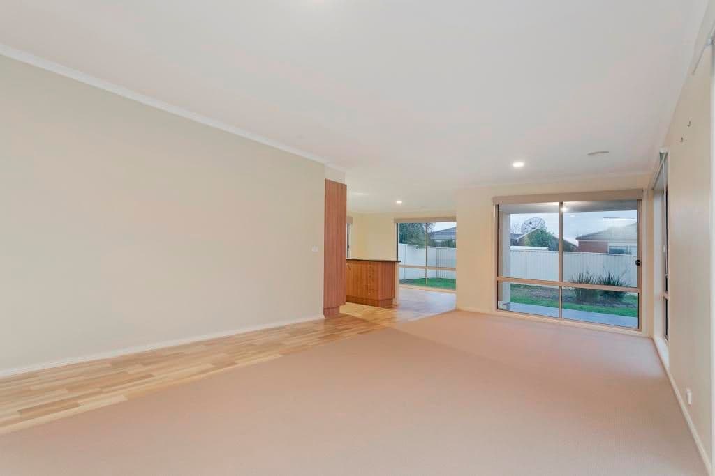 35 Arlington Way, Point Cook VIC 3030, Point Cook - Thumbnail 6