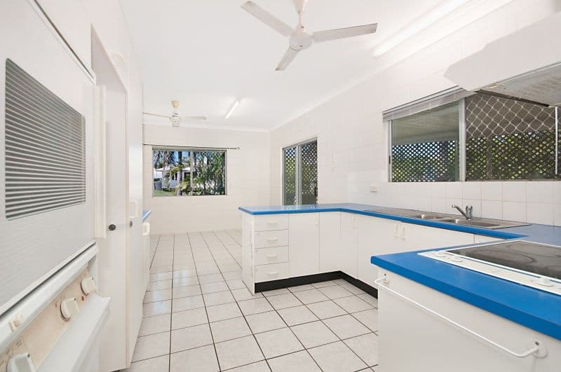2 Goodwin Street, CURRAJONG QLD 4812, Currajong - Thumbnail 5