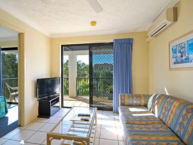45 Ventura Road, MERMAID BEACH QLD 4218, Mermaid Beach - Thumbnail 3