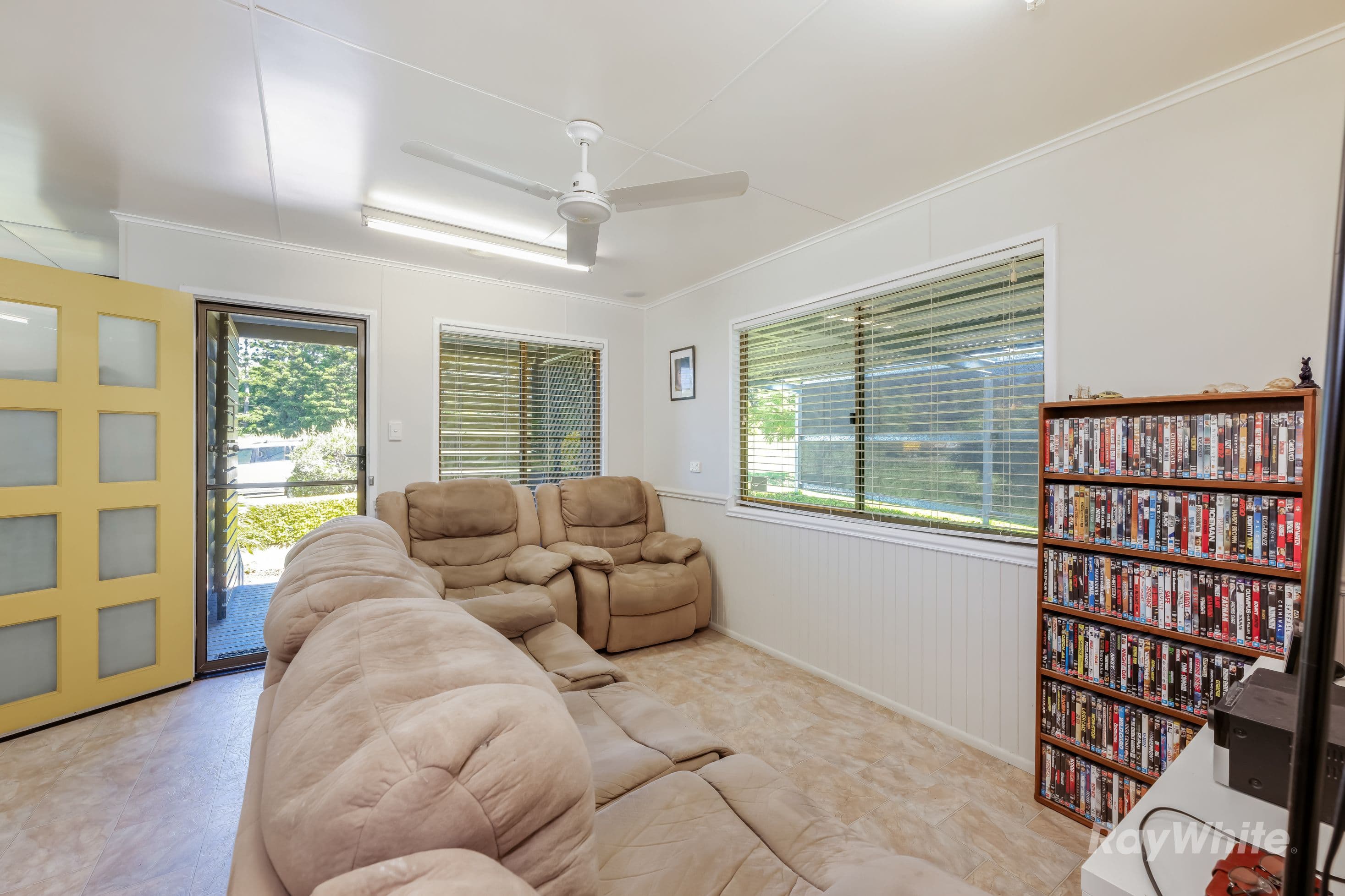 19 Donelly Street, Mount Perry QLD 4671, Mount Perry - Thumbnail 3