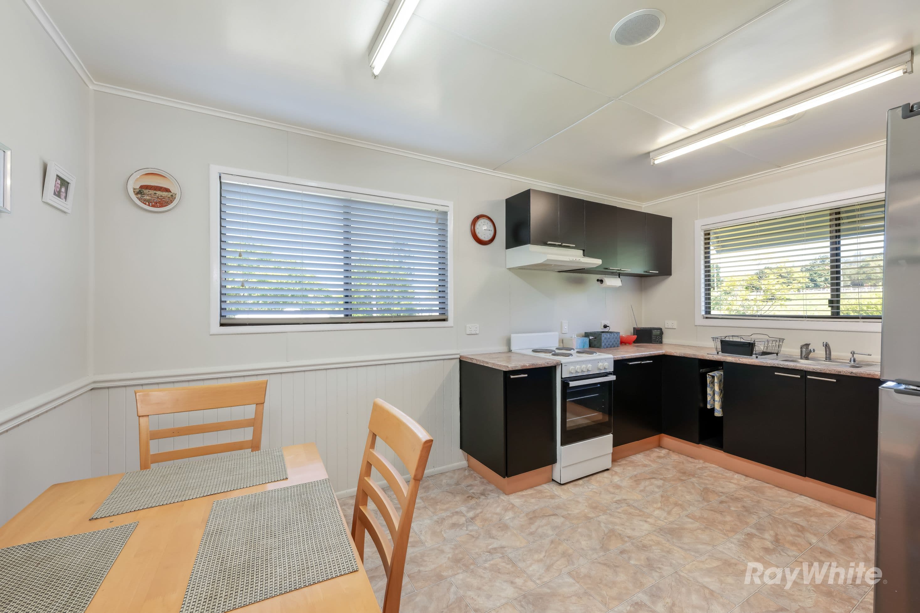 19 Donelly Street, Mount Perry QLD 4671, Mount Perry - Thumbnail 5