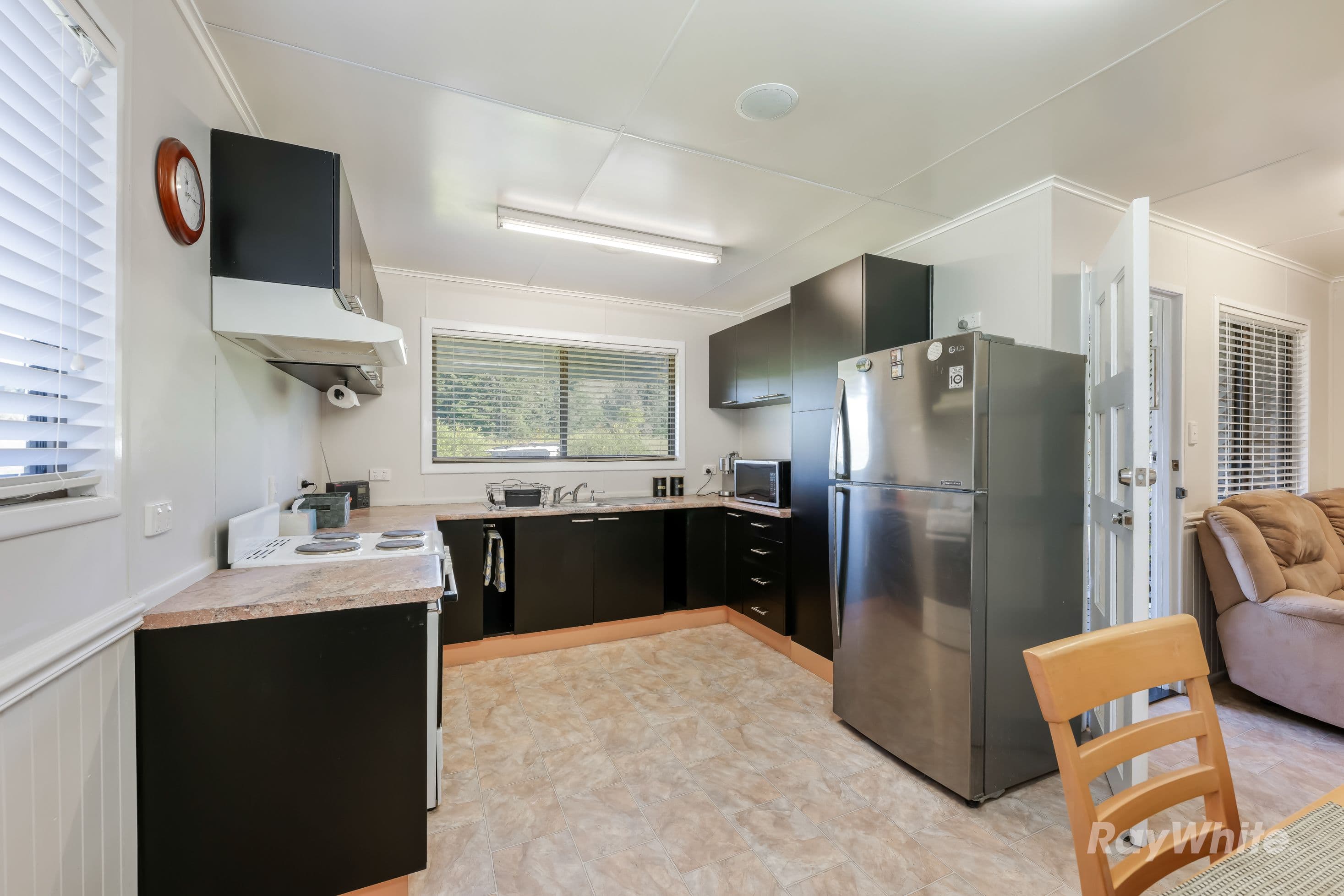 19 Donelly Street, Mount Perry QLD 4671, Mount Perry - Thumbnail 6