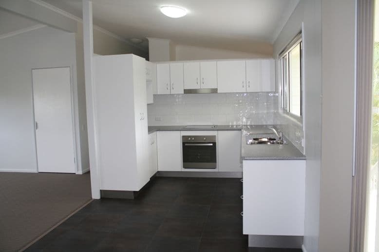 11 Chapple Court, Boyne Island QLD 4680, Boyne Island - Thumbnail 3