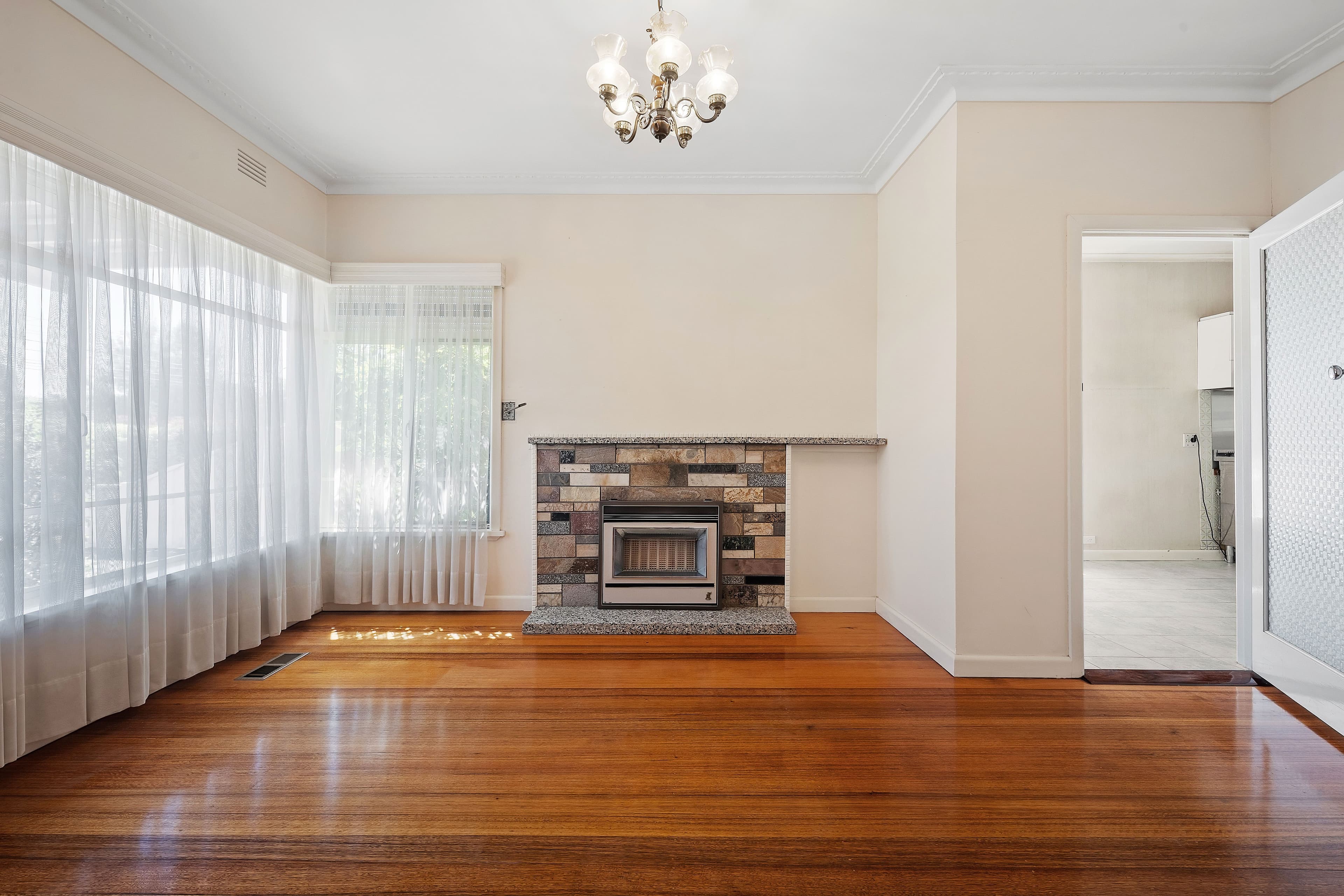 12 Larch Street, Thomastown VIC 3074, Thomastown - Thumbnail 2