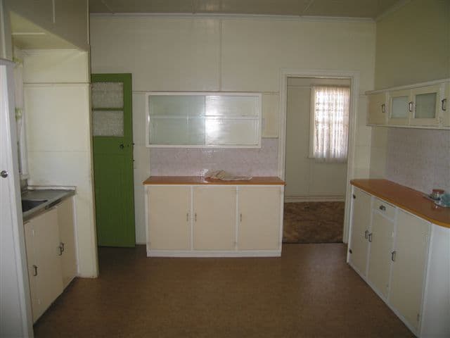 25   Doncaster Street, NEWTOWN QLD 4350, Newtown - Thumbnail 4