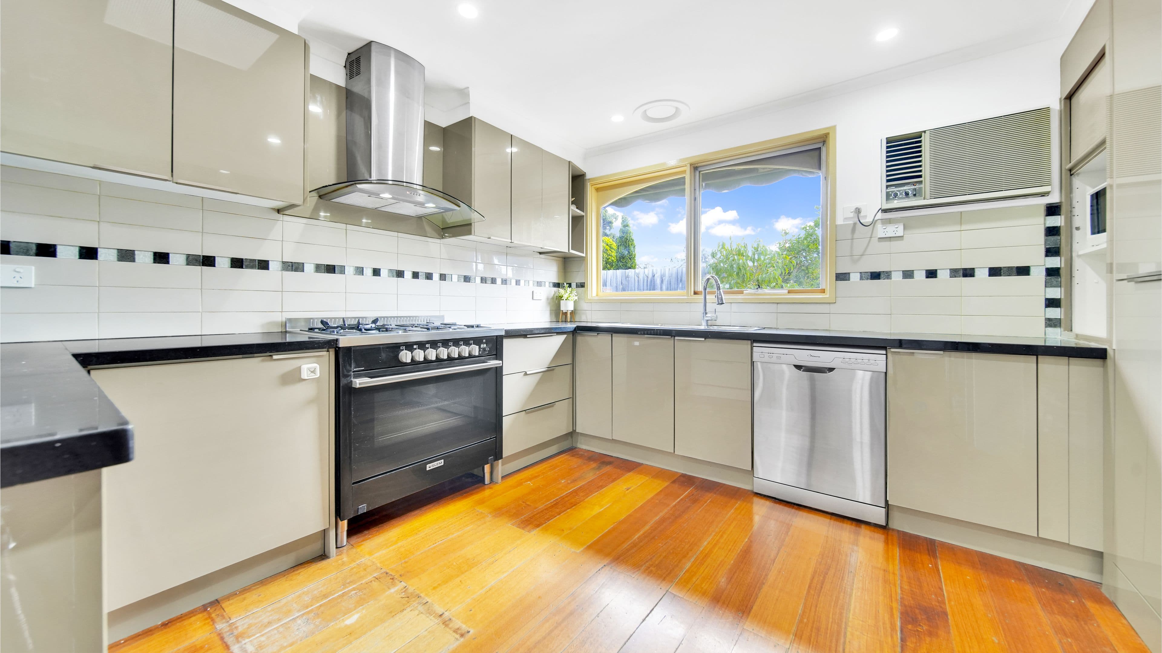 69 Jacksons Road, Noble Park North VIC 3174, Noble Park North - Thumbnail 4