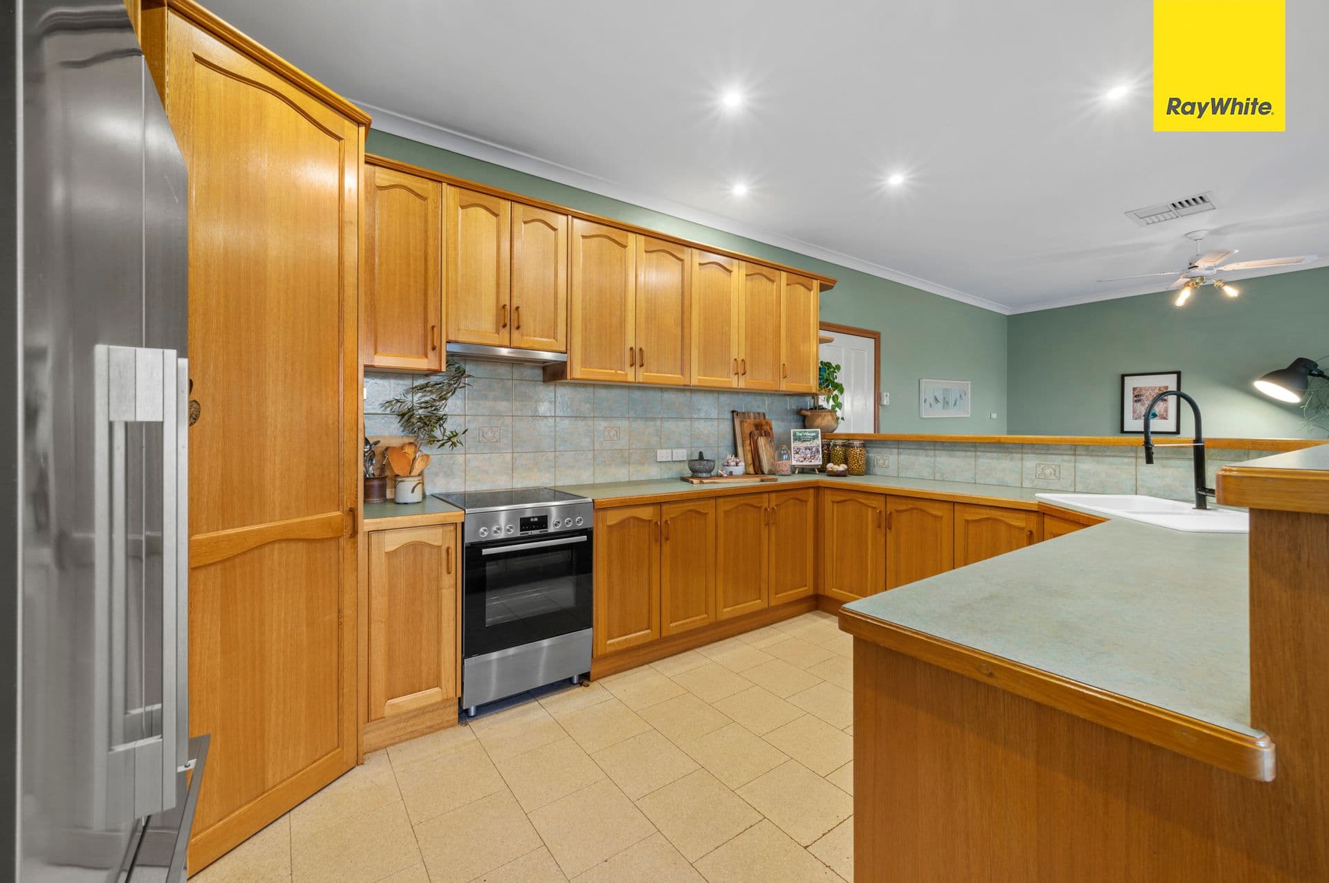 15 Banadell Avenue, Darley VIC 3340, Darley - Thumbnail 8