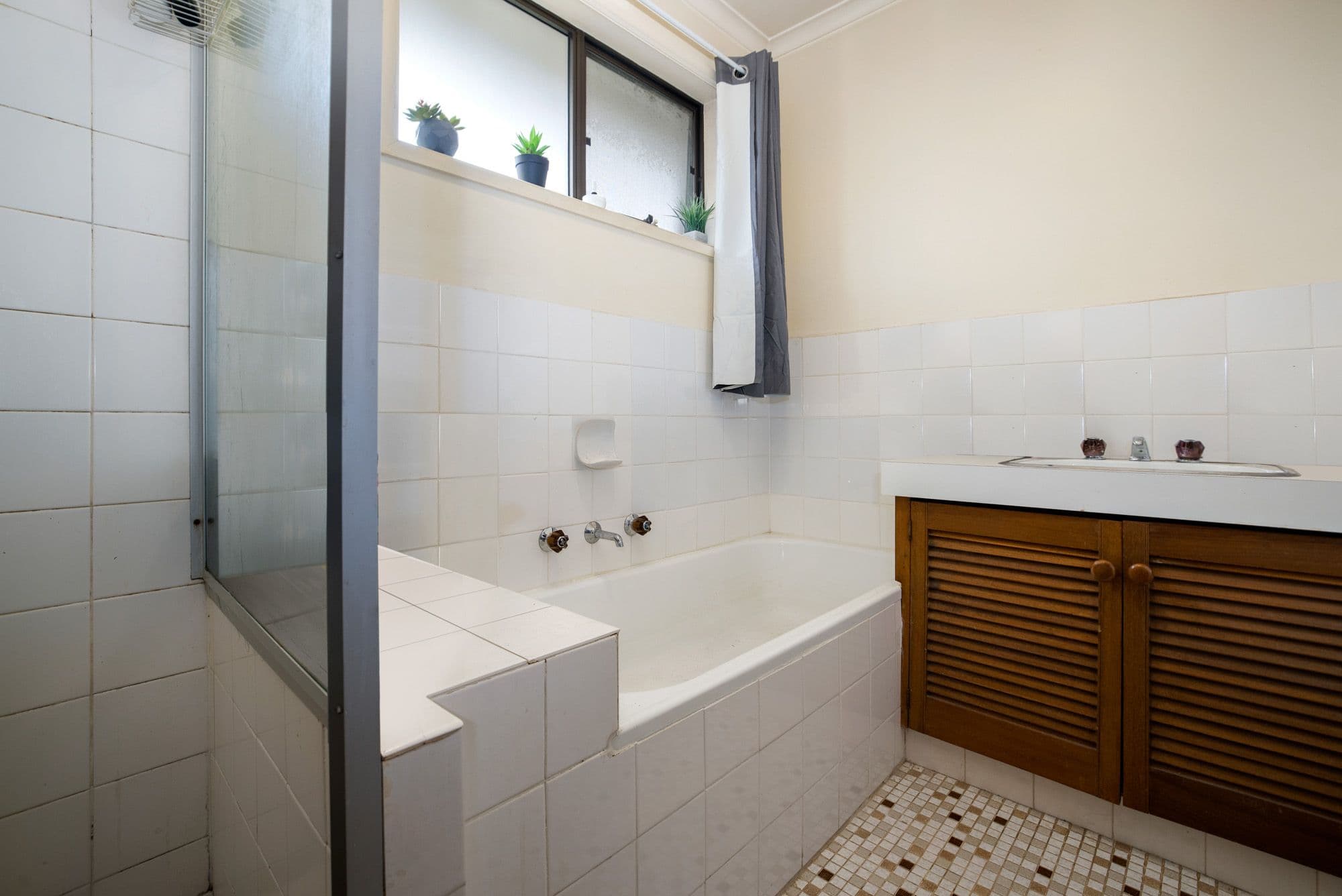 13 Hogan Grove, Werribee VIC 3030, Werribee - Thumbnail 6