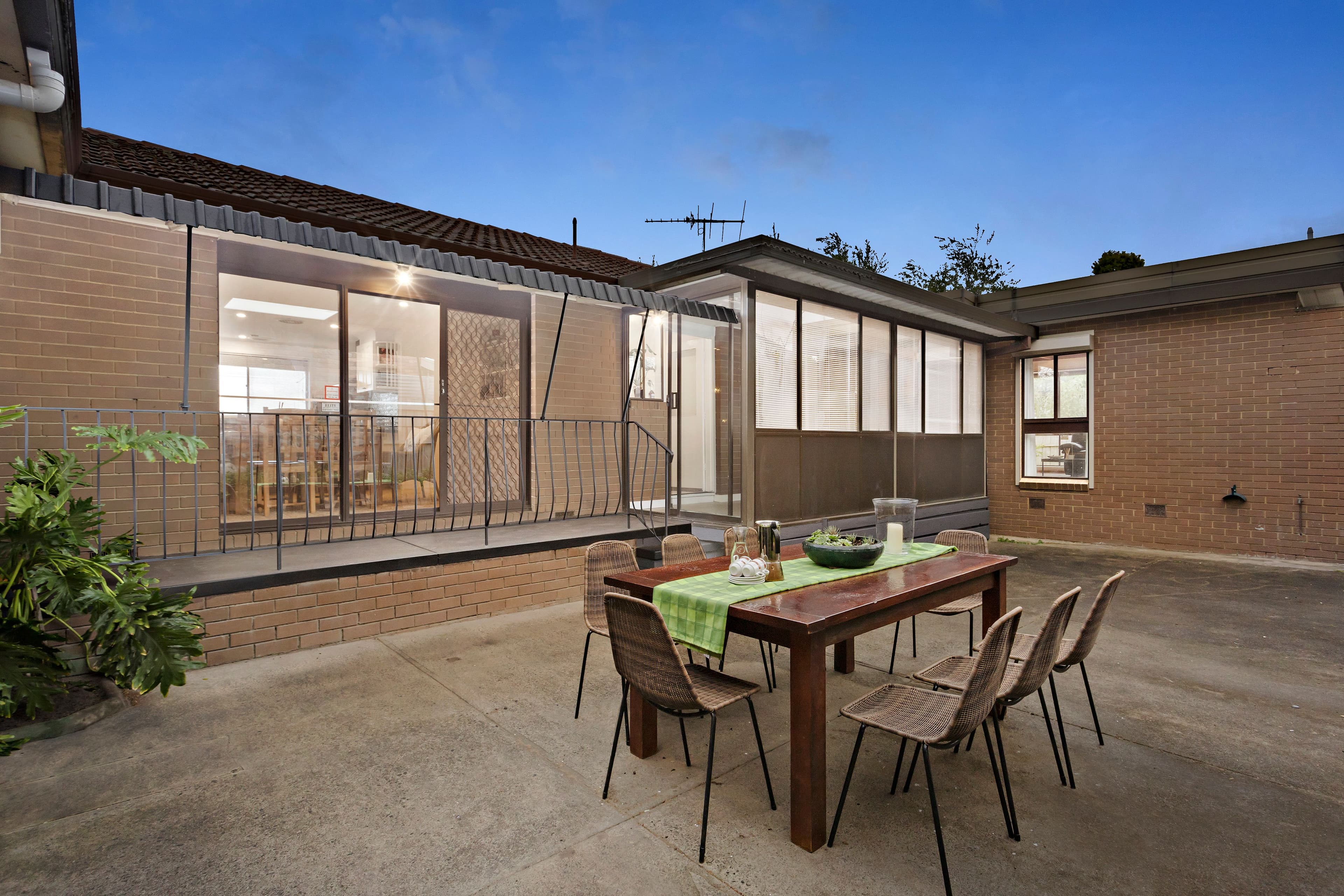 7 Outlook Court, Chadstone VIC 3148, Chadstone - Thumbnail 8