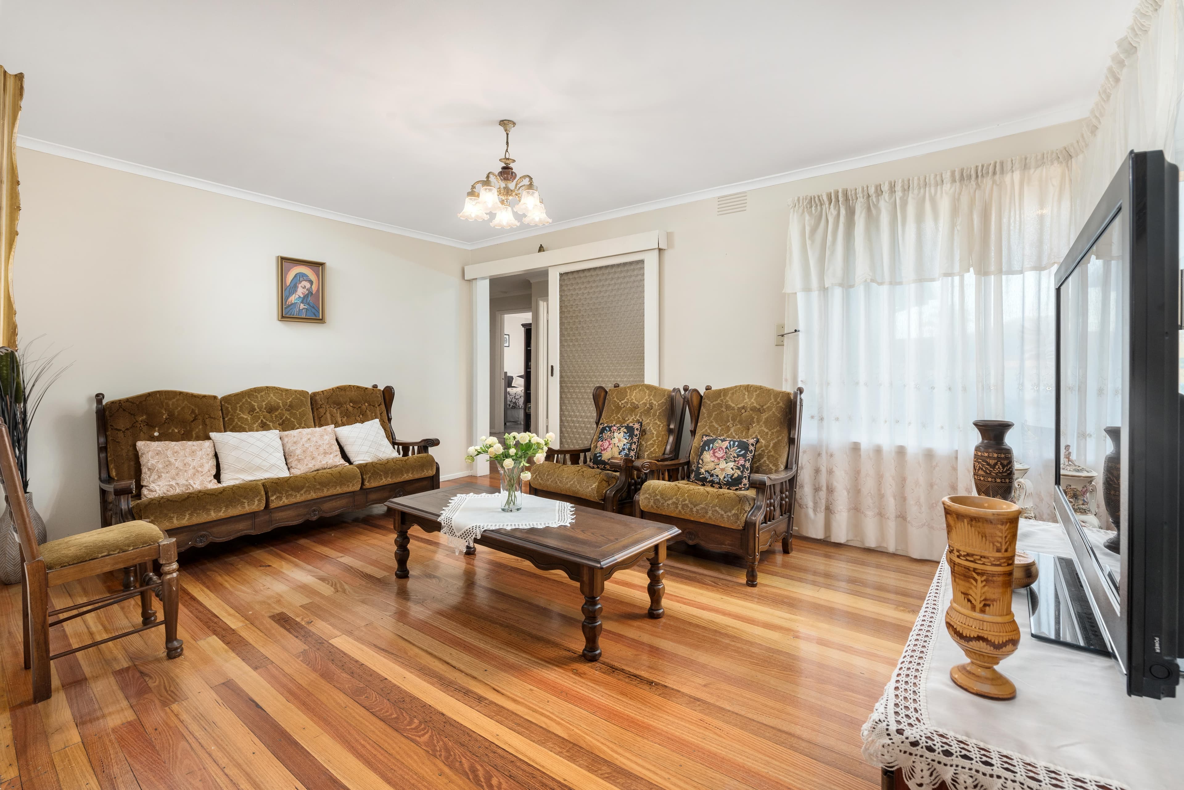 40 Cumberland Crescent, Thomastown VIC 3074, Thomastown - Thumbnail 2