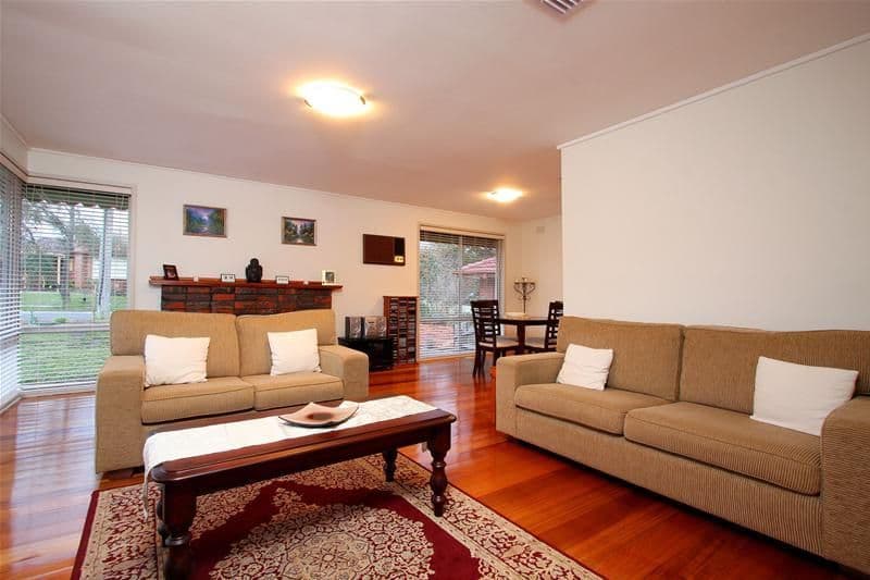 4 Moreton Crescent, BUNDOORA VIC 3083, Bundoora - Thumbnail 2